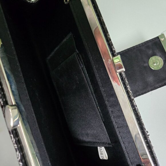 Faux Leather Croc Embossed Clutch Kiss Lock Silver Hardware 10.5"x5" - Picture 7 of 7